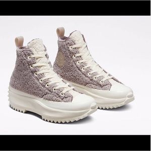 Converse Run Star Hike Hi Shearling Sneakers. NEW